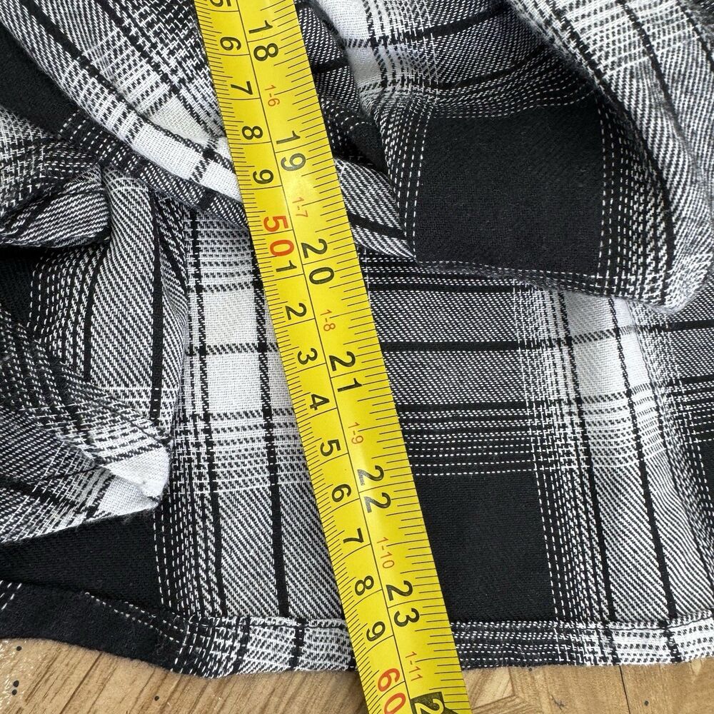 Shein Women's  Twisted Front Drop Shoulder Flannel Shirt Sz XS oversized loose - Picture 8 of 8